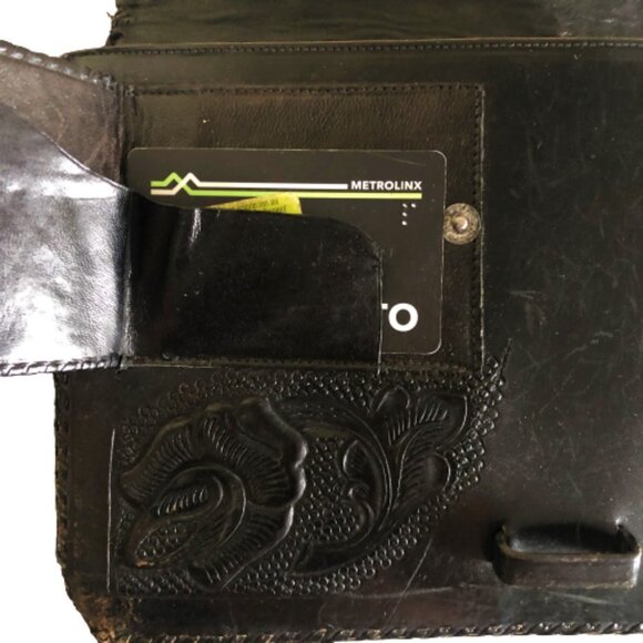 Vintage leather tooled shoulder bag purse - Picture 13 of 16